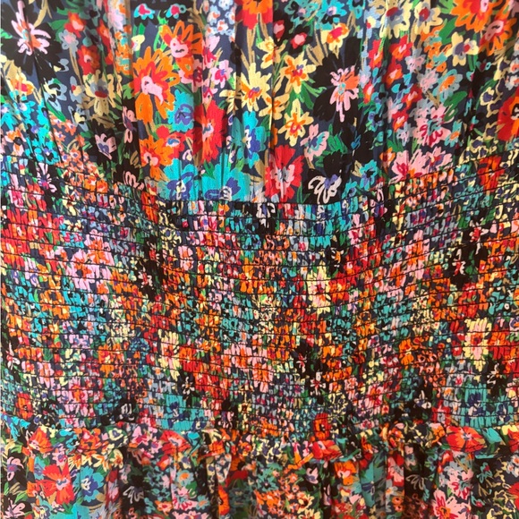 Shoshanna Vivian smocked dress floral, vibrant size 6 flowy boho - Picture 6 of 6